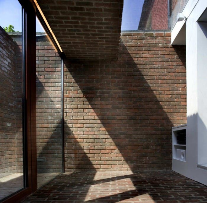 Juegos de luz: Birck a brick house