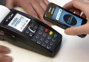 Telefónica, Visa y la Caixa se alían en el proyecto de pago móvil en Sitges