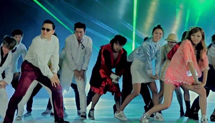 Fotograma del vídeoclip Gangnam Style de PSY