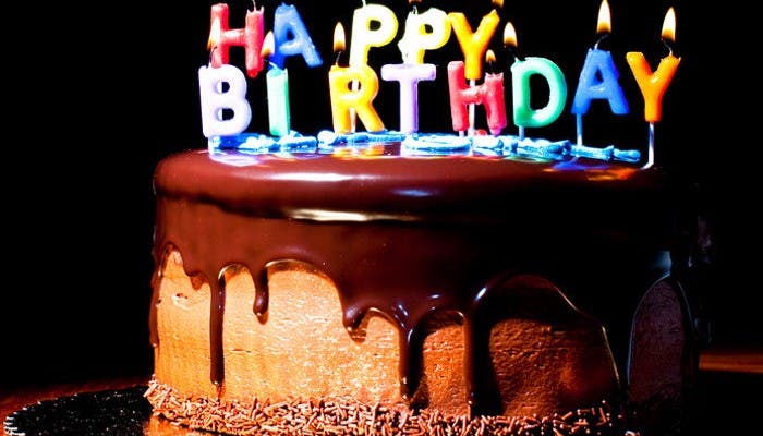 Imagen de una tarta de cumpleaños