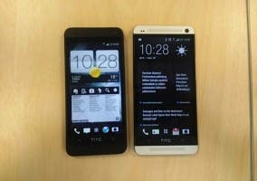 Imagen del HTC One Mini junto al HTC One