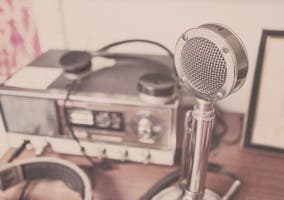 Nace Podium, la primera red global de podcast en español