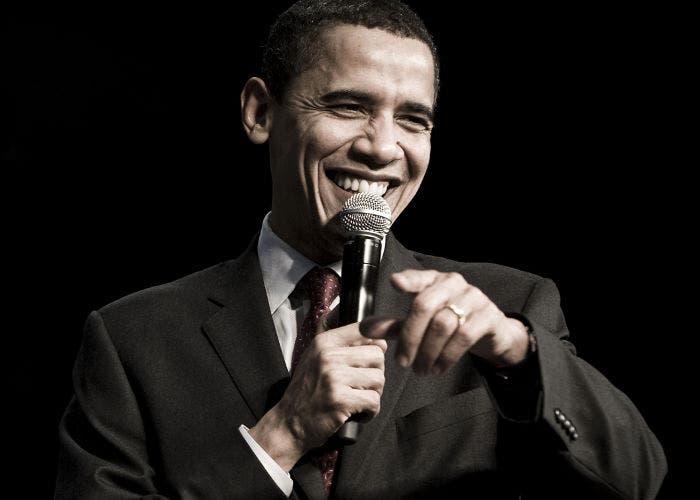 Imagen de Barack Obama con gesto burlesco